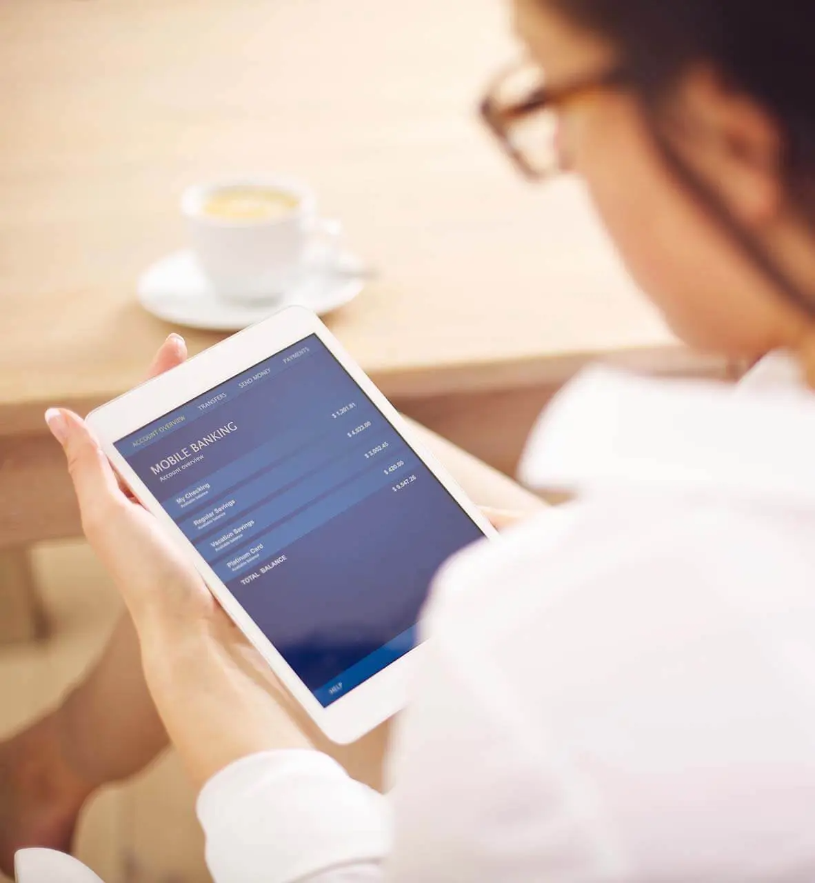 REINVENT THE CUSTOMER JOURNEY AND DIGITAL EXPERIENCES